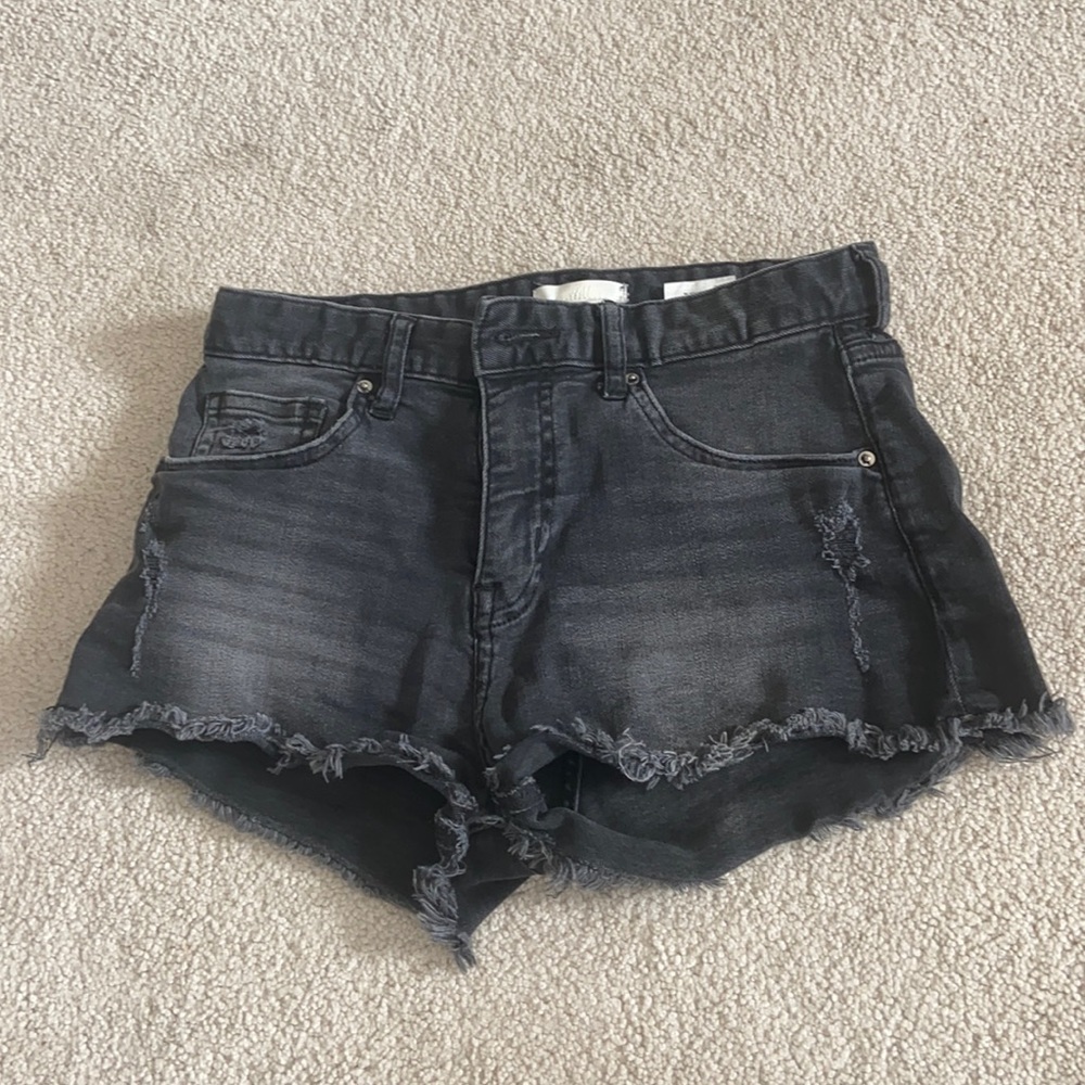 H&M black cutoff jean shorts